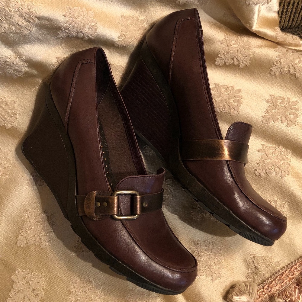 Kenneth Cole Reaction Cederama Brown & Bronze Leather Wedges